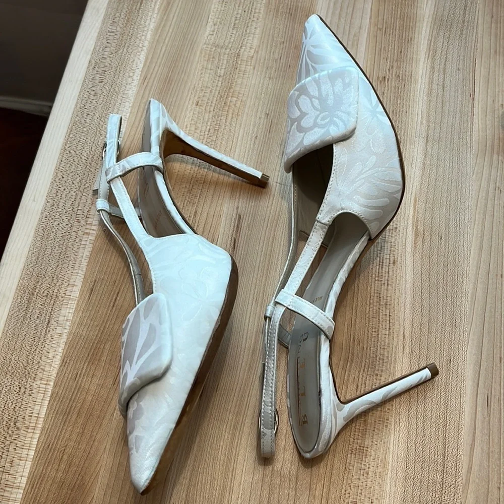 New Something Blue Halen Heels size 10 BUT